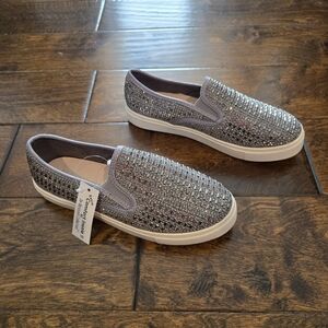 NWT De Blossom Collection Slip On Loafers Size 5.5 Sparkly Gray / Silver